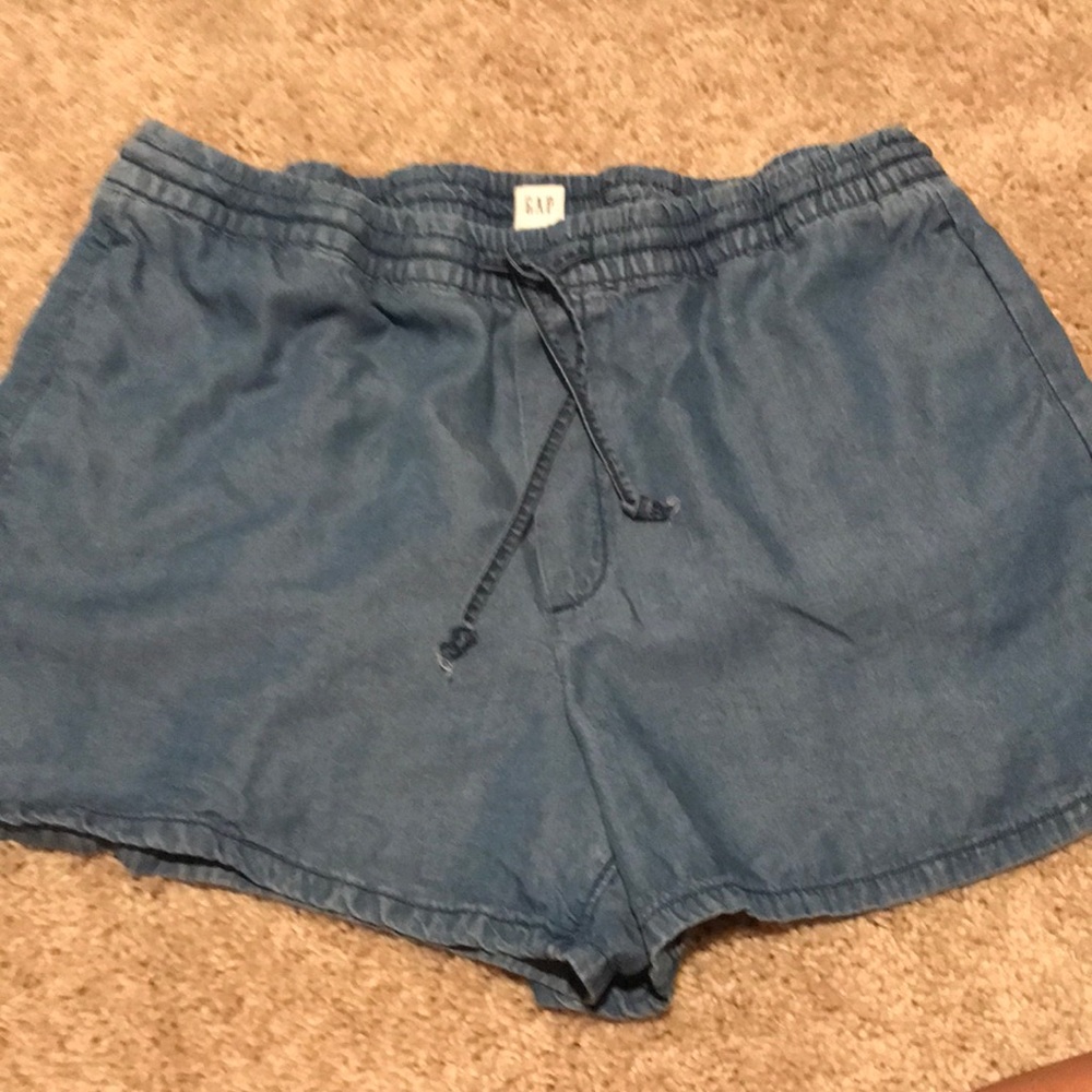 Gap Womens size M medium denim shorts